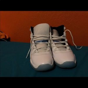 Jordan legend blue 11 worn 2 times size 7